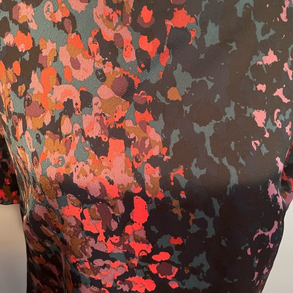 Halston Top - Picture 2 of 7